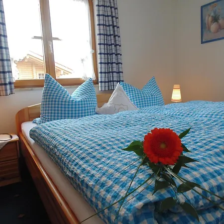 Schmid Apartman *
